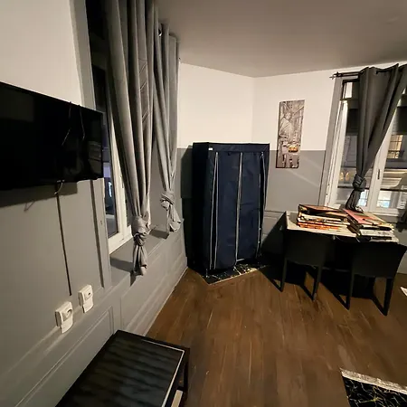 Kapselhotel Gengoult *